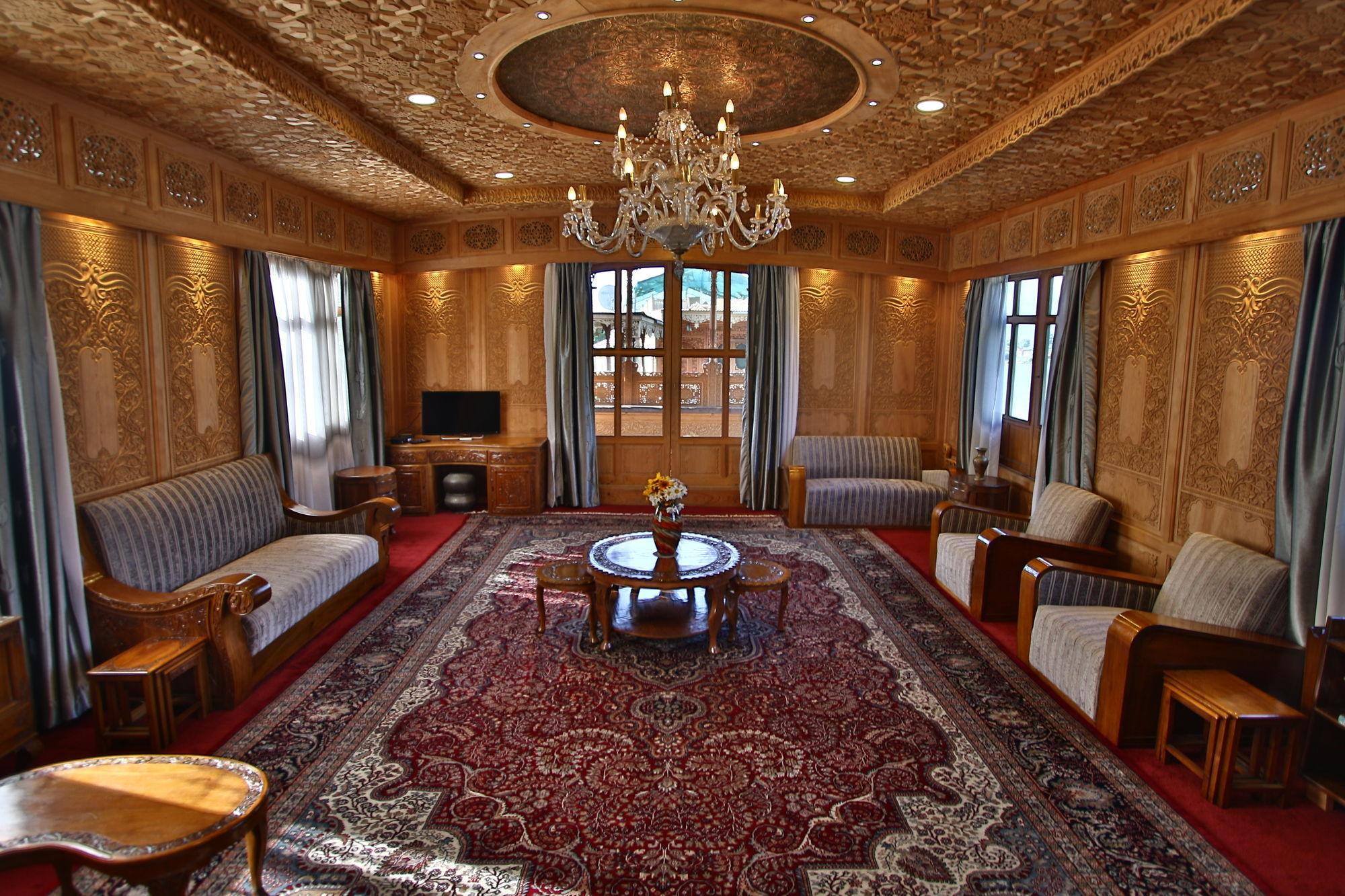Mascot Houseboats Hotel Srīnagar Kültér fotó